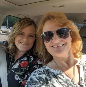 Meet your Posher, Lisa